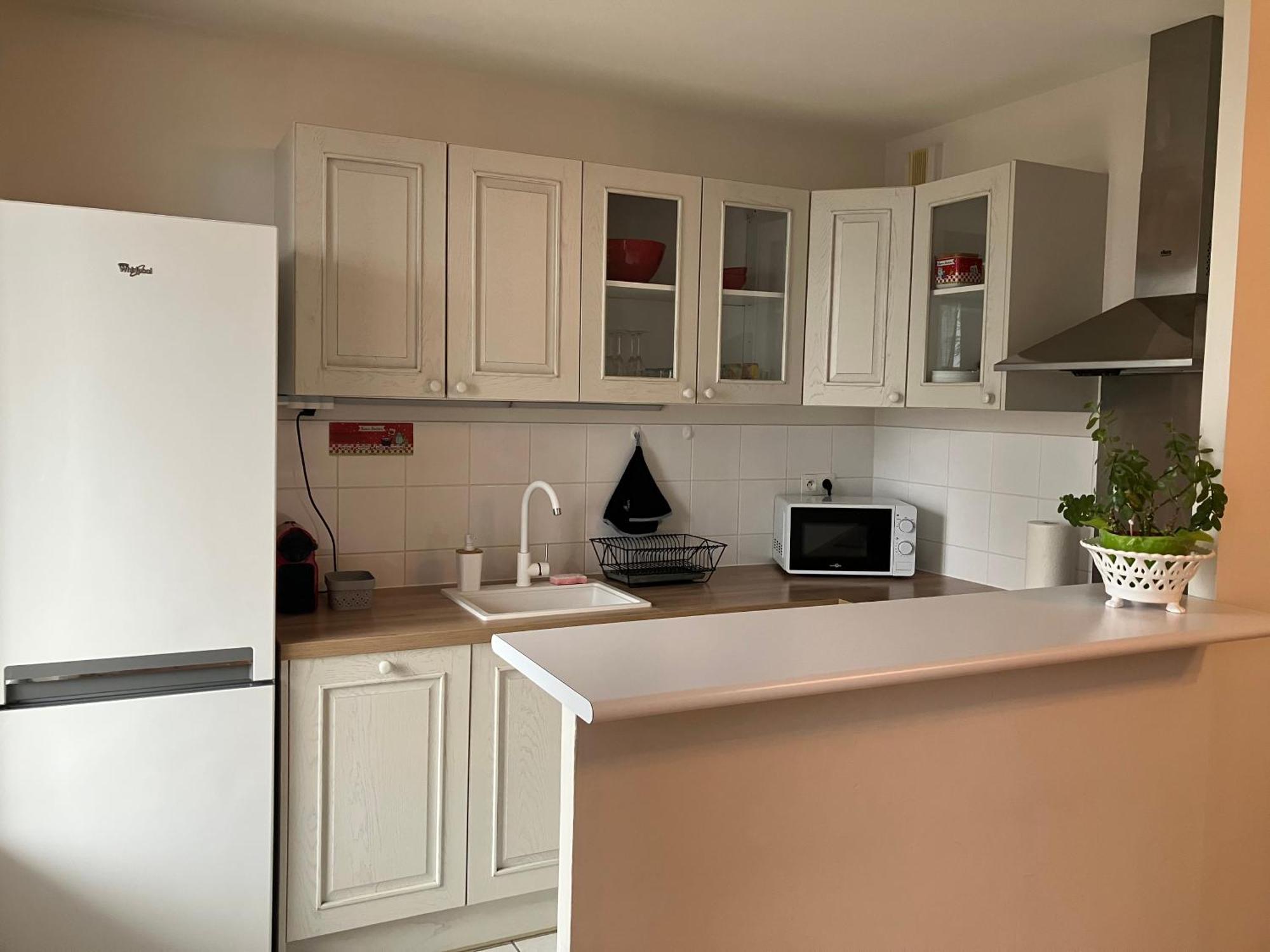 Appartement Avec Parking & Linge Inclus & Local Velos Blois Kültér fotó